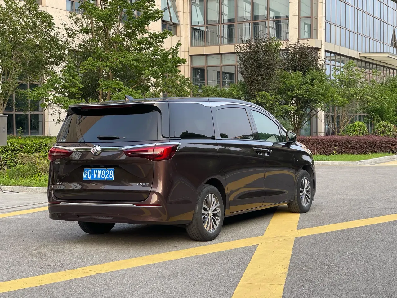 Buick 2021 GL8 ES Lu Zun 2.0T 653T Exclusive Automatic Gear 11