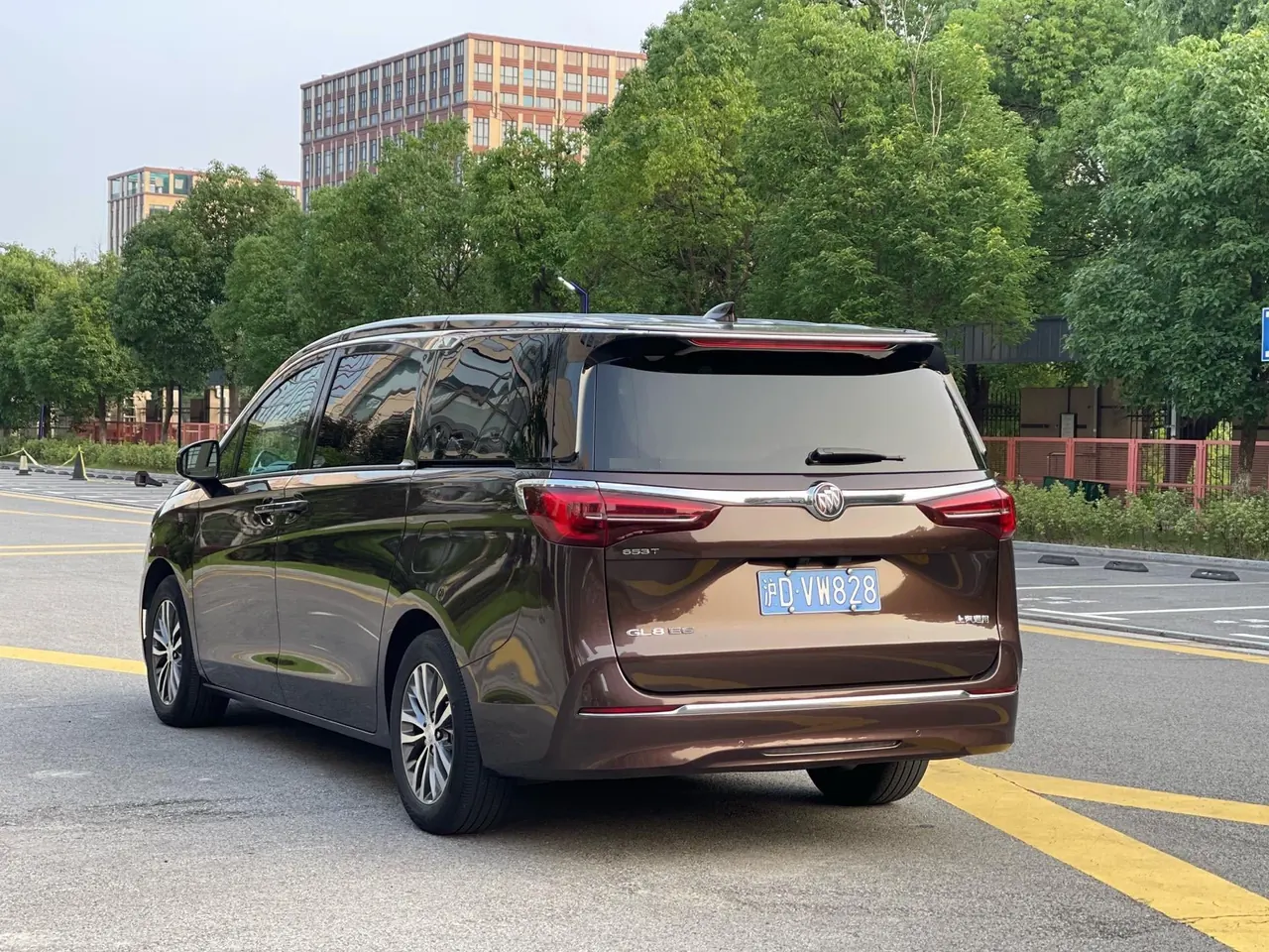 Buick 2021 GL8 ES Lu Zun 2.0T 653T Exclusive Automatic Gear 13