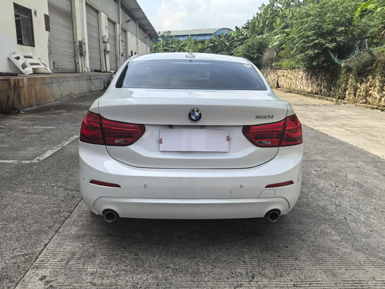BMW 1 Series 2020 120i 1.5T Fashion Automatic 3