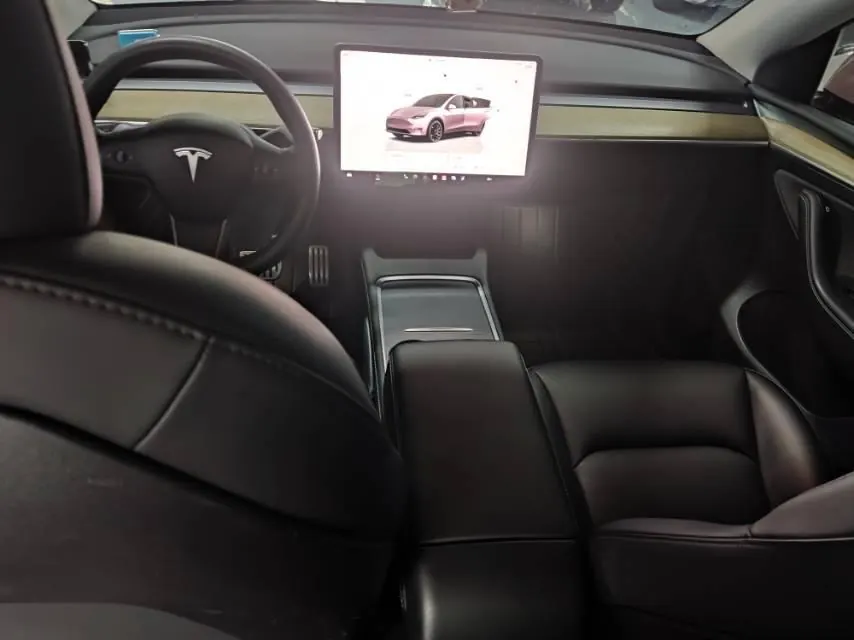 Tesla 2021 Model Y Performance high-performance all-wheel drive version automatic transmission 9