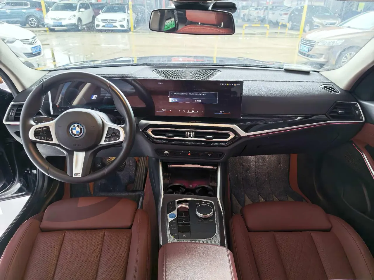 BMW 2024 i3 eDrive 40 L obsidian night suit automatic gear 5