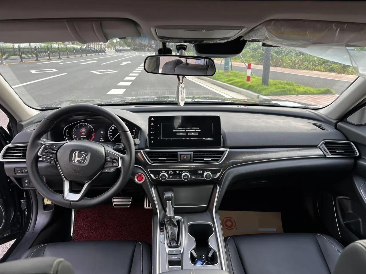 Honda 2022 10th Generation Accord 1.5T Stepless 260TURBO Magic Night Premium Edition Automatic Gear 4