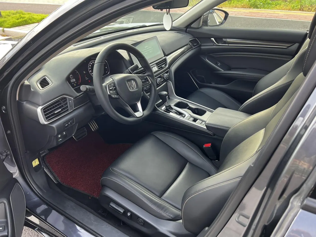 Honda 2022 10th Generation Accord 1.5T Stepless 260TURBO Magic Night Premium Edition Automatic Gear 5