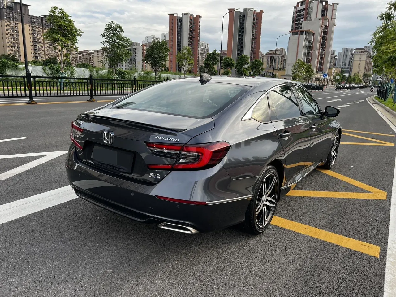 Honda 2022 10th Generation Accord 1.5T Stepless 260TURBO Magic Night Premium Edition Automatic Gear 7