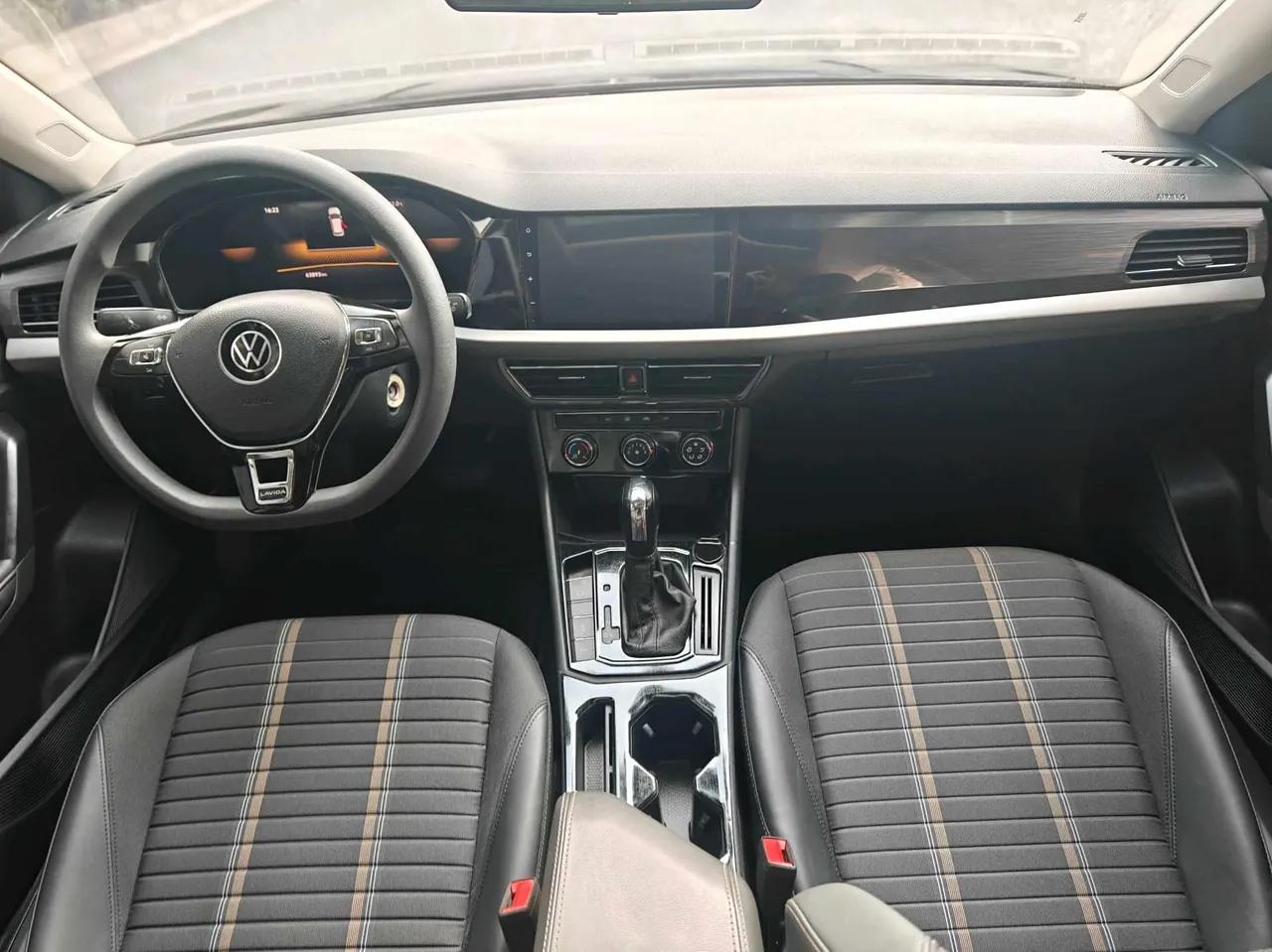 Volkswagen 2021 Lavida 1.4TSI 280TSI Comfort Edition Automatic Gear 9