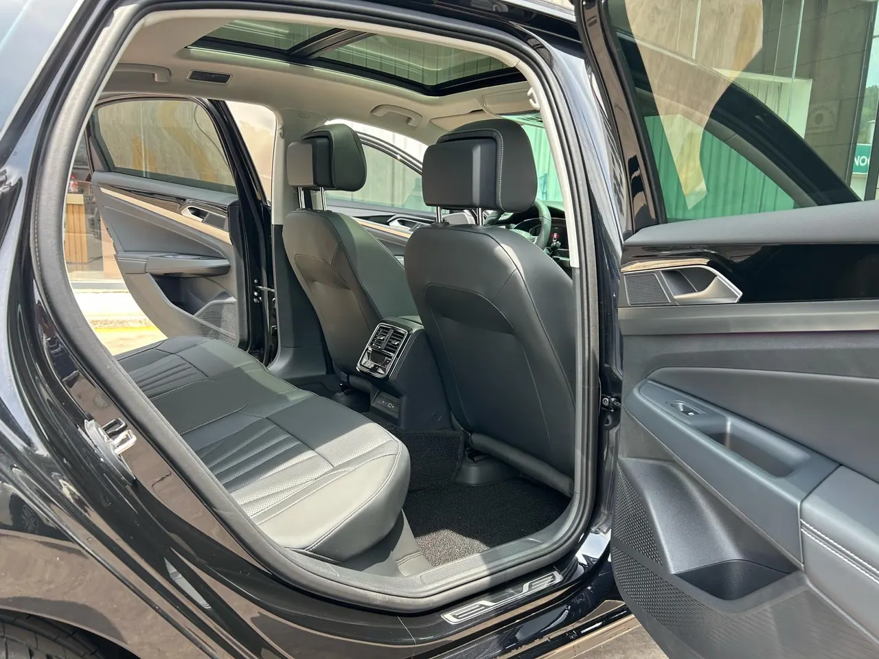Volkswagen 2026 Passat 2.0TSI 380TSI Subut Longteng Edition Automatic Gear 10