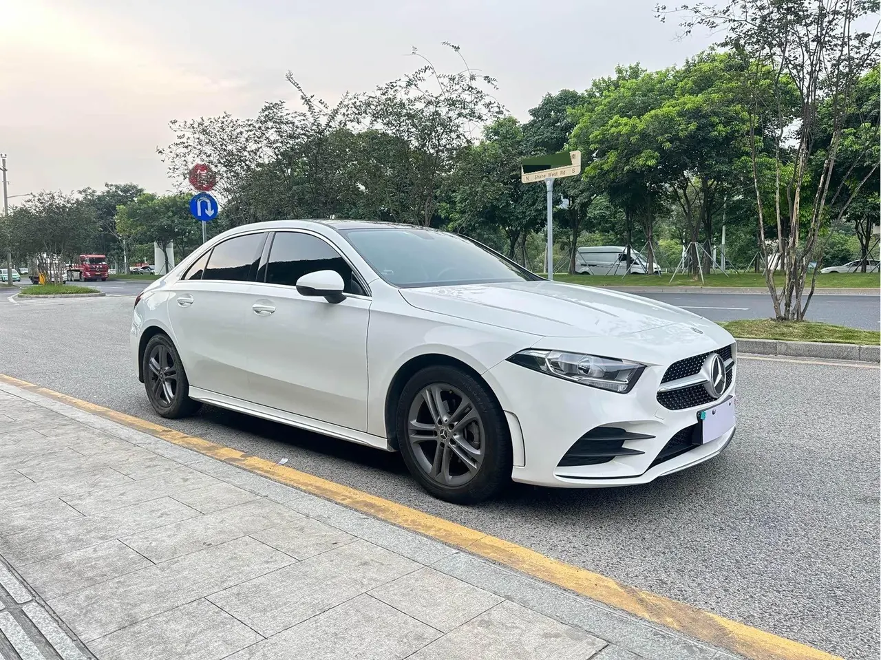 Mercedes Benz Class A 2022 A 180 L 1.3T automatic gear 7
