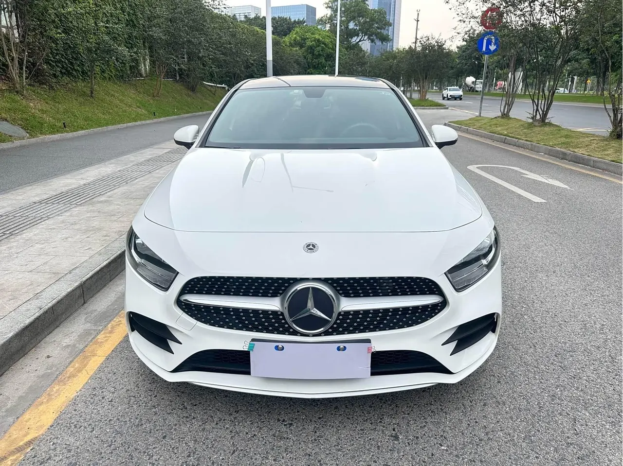 Mercedes Benz Class A 2022 A 180 L 1.3T automatic gear 8