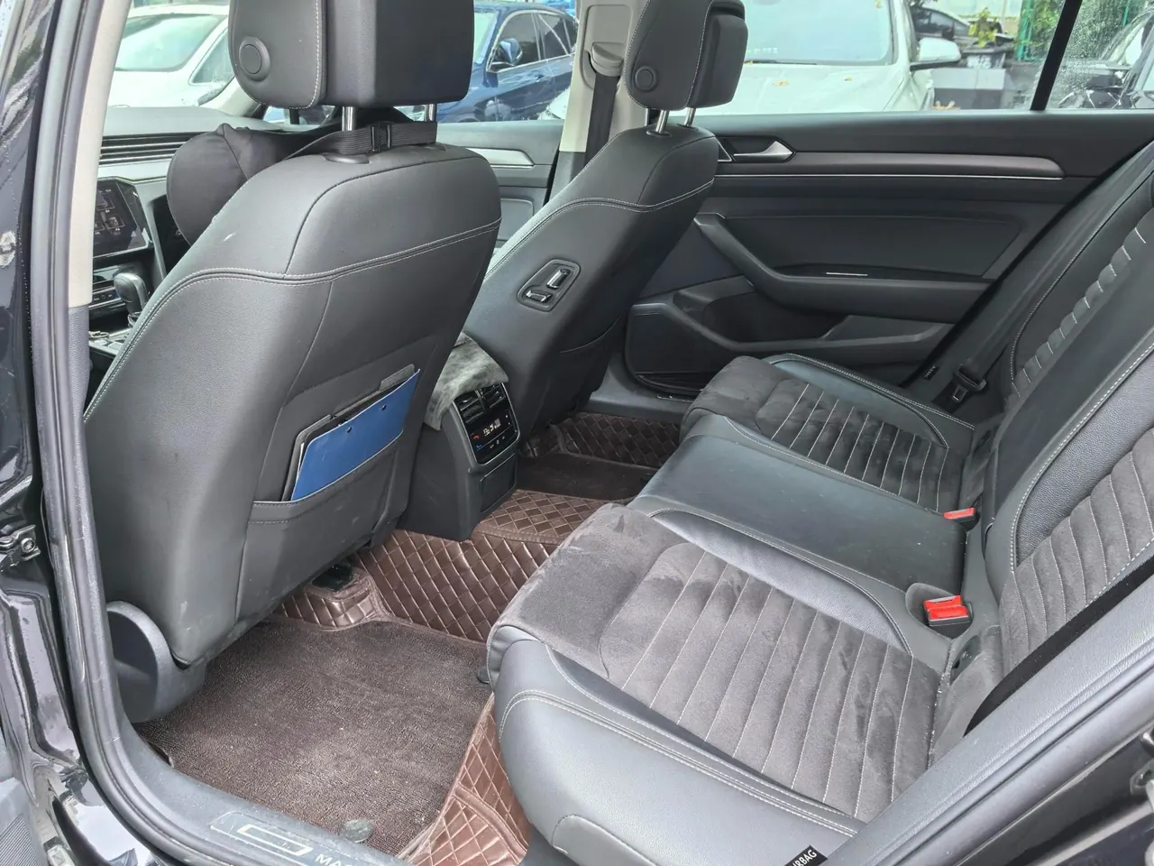 Volkswagen 2020 Magotan 2.0TSI 330TSI luxury automatic transmission 5