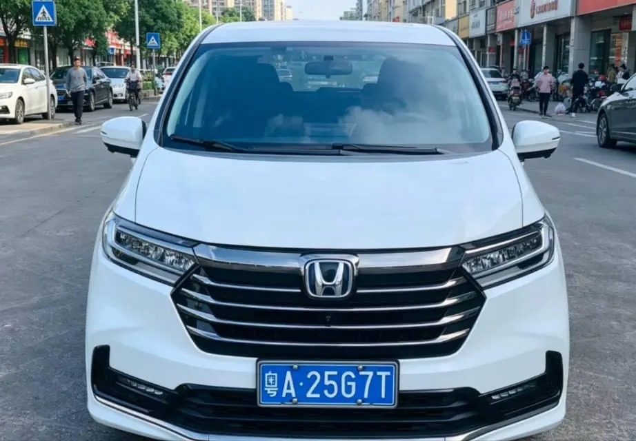 Honda 2022 Odyssey Hybrid 2.0 Stepless Sharp and Pleasant Edition Automatic Gear 2