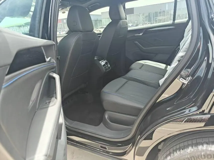 Volkswagen 2026 Tiguan L PRO 2.0TSI 380TSI Front-Wheel-Drive R-Line Prestige Automatic 6
