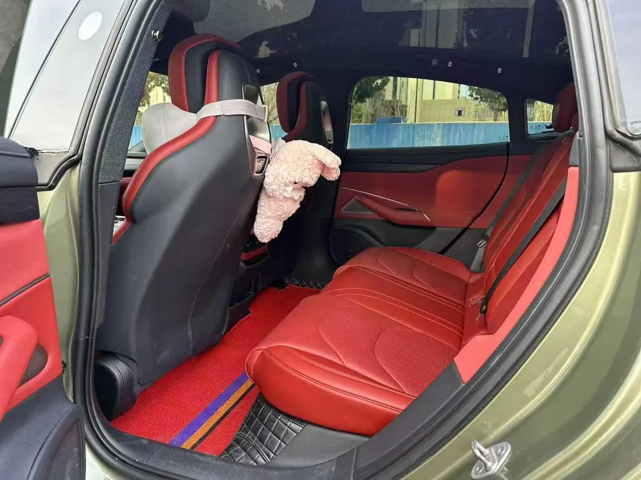 MI 2024 SU 7 700km Rear Drive Long Endurance Smart Driving Edition Automatic Gear 6