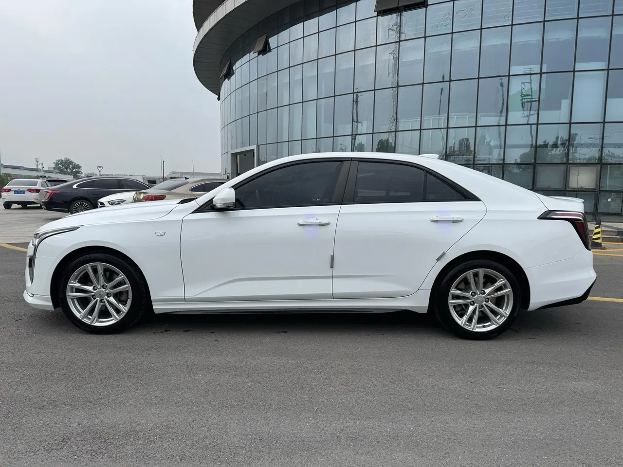 Cadillac 2020 CT4 2.0T 28T fashion automatic gear 9