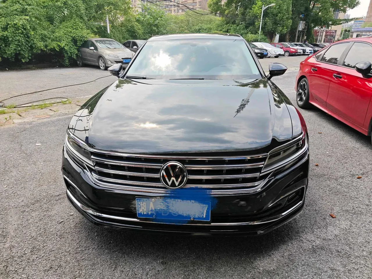 Volkswagen 2021 Huiang 2.0TSI 380TSI Deluxe Edition Automatic Gear 2