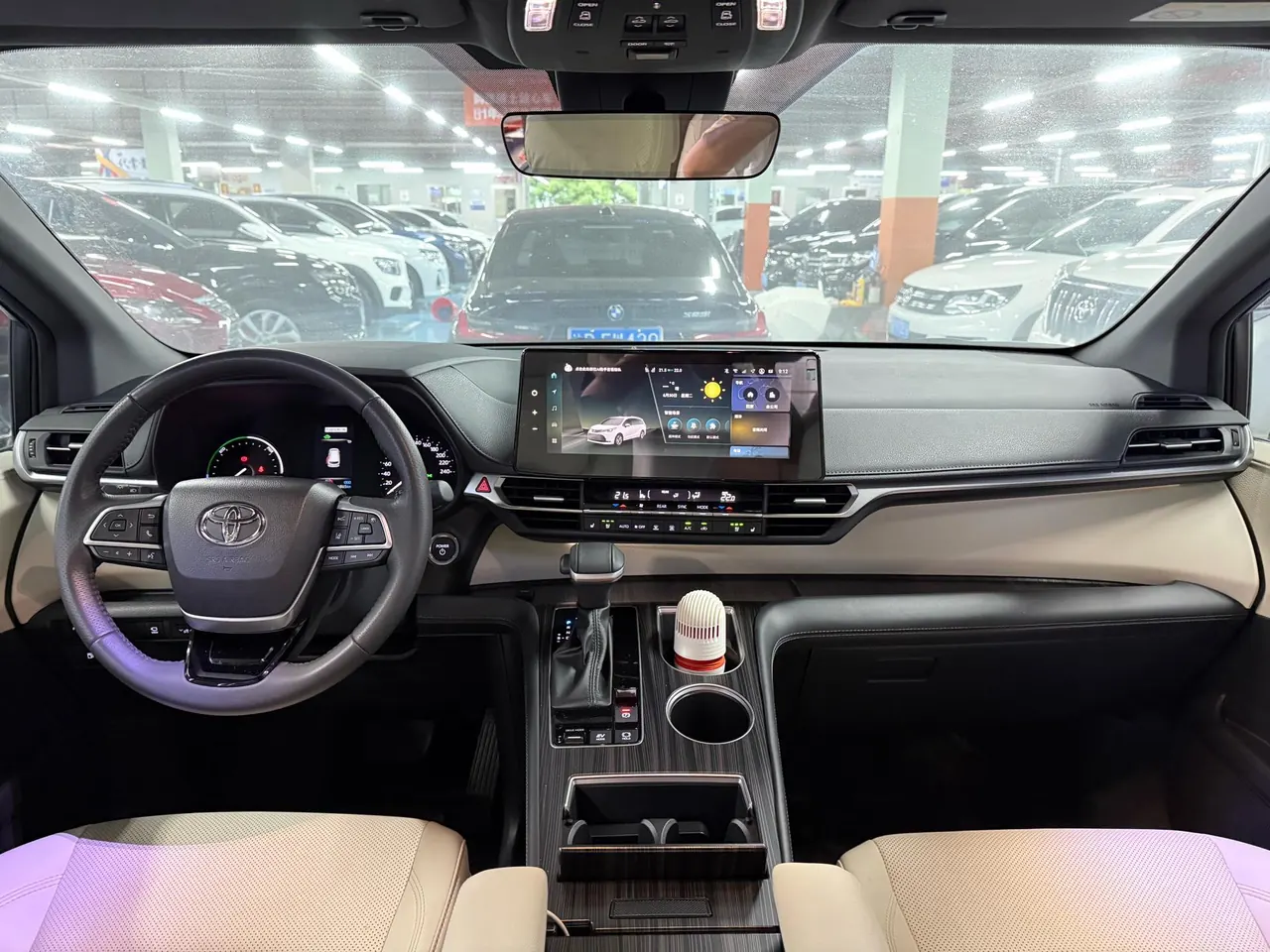 Toyota 2024 Sai 2.5 Stepless Premium Edition Automatic Gear 3