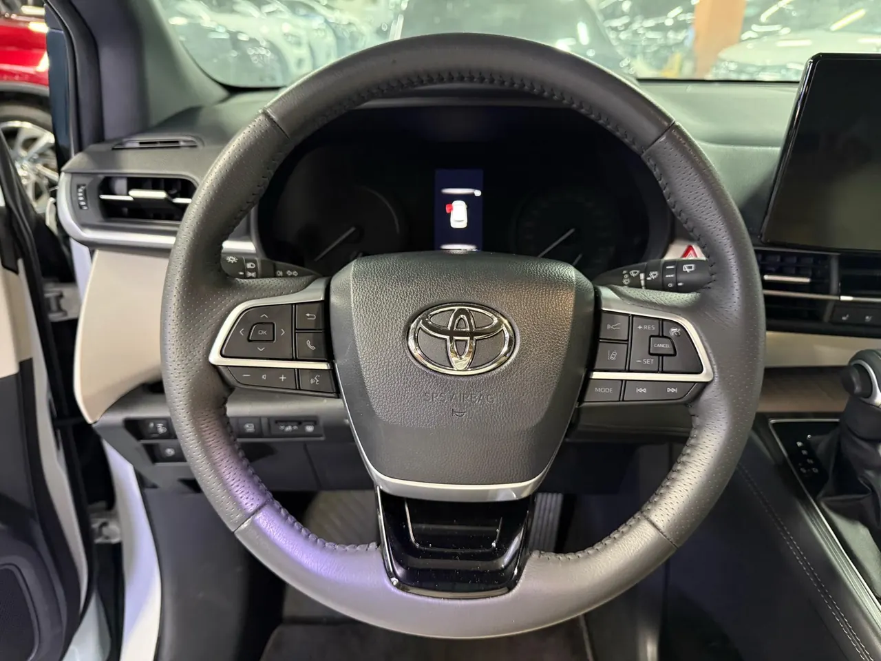 Toyota 2024 Sai 2.5 Stepless Premium Edition Automatic Gear 4