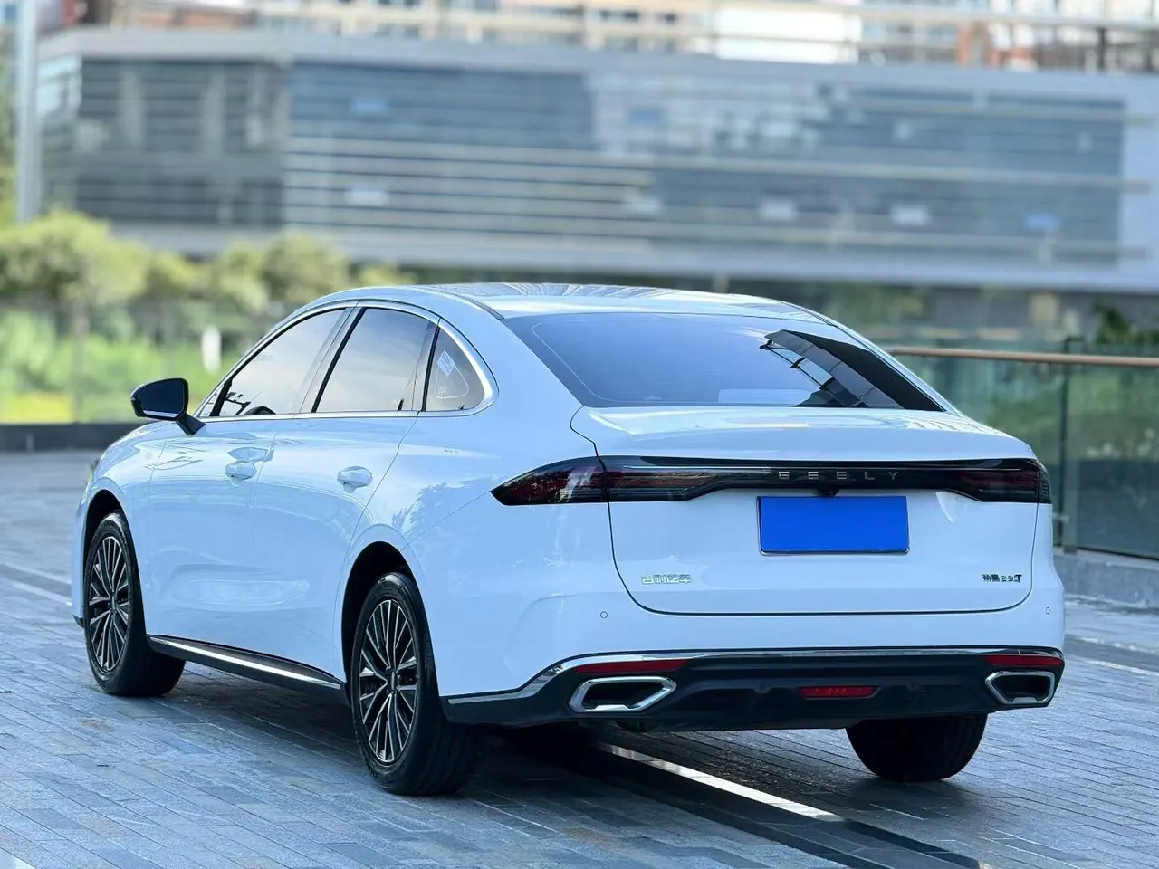 Geely 2026 emgrand -3-compartment 1.5T honorable automatic gear 6
