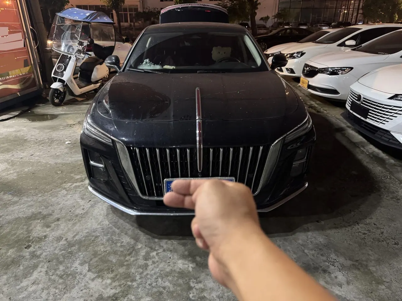 HongQi 2024 H5 2.0T Zhilian Qi Chang Edition Automatic Gear 5