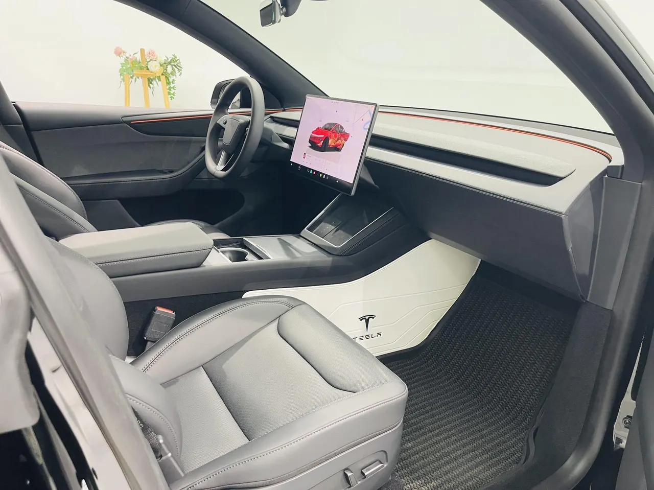 Tesla 2026 Model Y Rear-Wheel-Drive Automatic 10