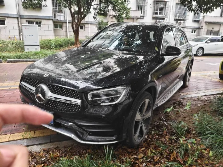 Mercedes Benz 2022 GLC 300 L 4MATIC 2.0T Dynamic (Modified) Automatic Gear - View 1