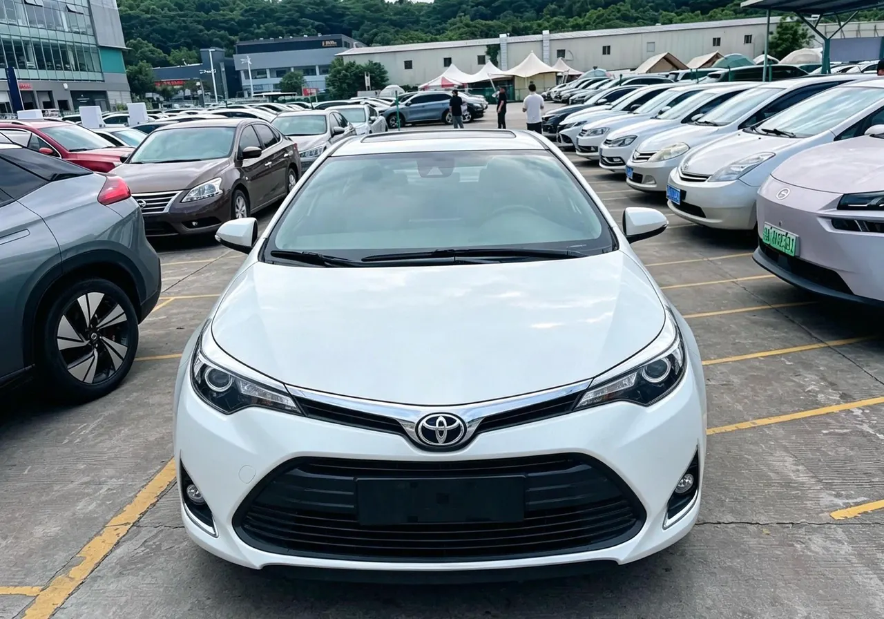 Toyota 2022 Lei Ling Shuangqing 1.8H Stepless Sports Edition Automatic Gear - View 1