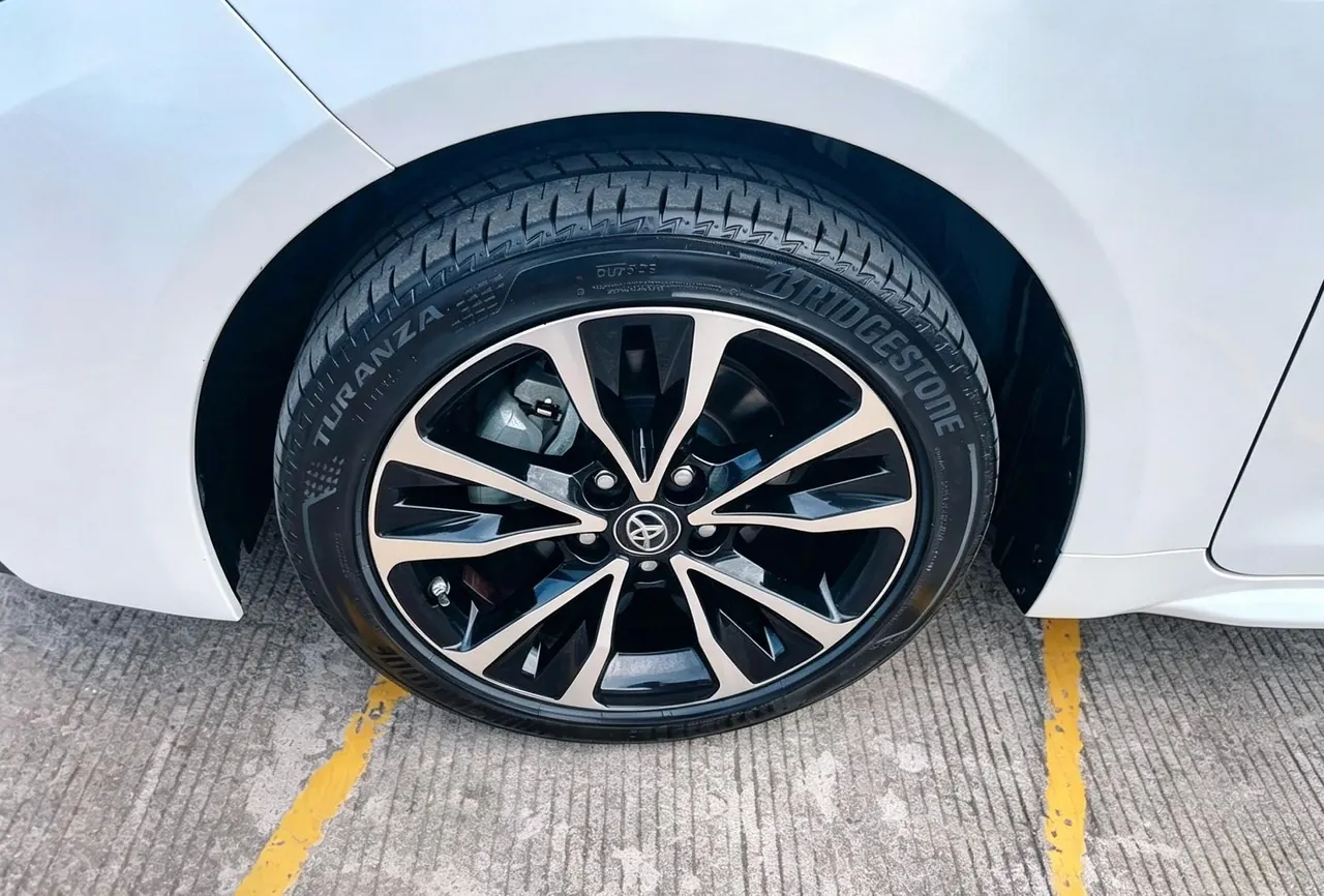 Toyota 2022 Lei Ling Shuangqing 1.8H Stepless Sports Edition Automatic Gear 5