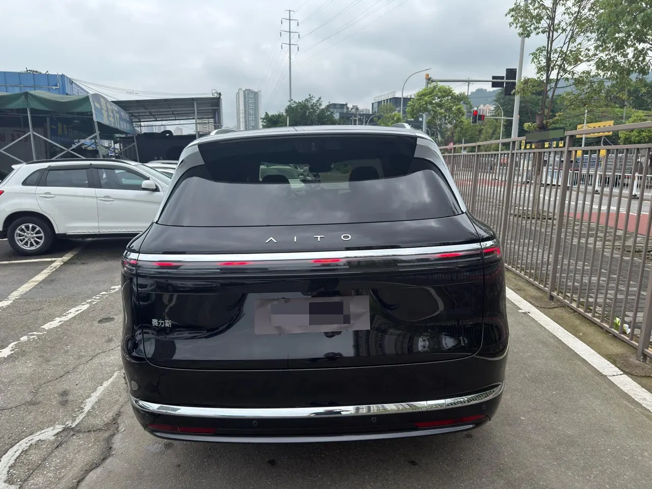 AITO 2026 AITO M7 extended range Max 4-wheel drive version 5 (192-line laser Radar) automatic gear 8