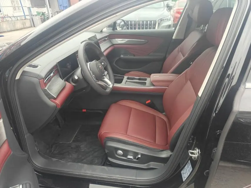 HongQi 2026 H5 2.0T Flag Collar Pro Edition Automatic Gear 2
