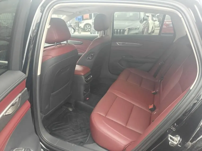 HongQi 2026 H5 2.0T Flag Collar Pro Edition Automatic Gear 4