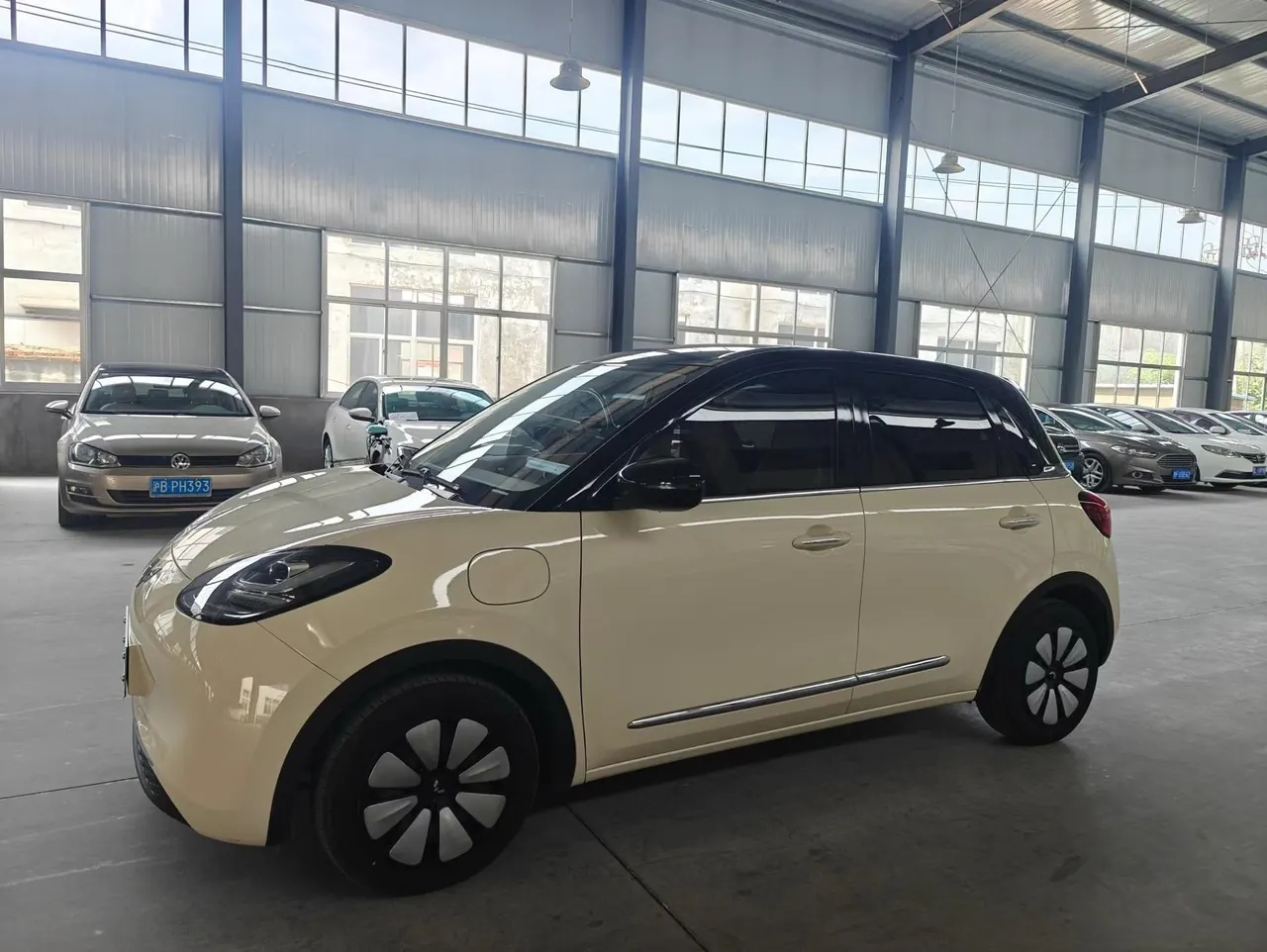 WuLing 2024 Plantronics 333km Enjoy Automatic Gear - View 1
