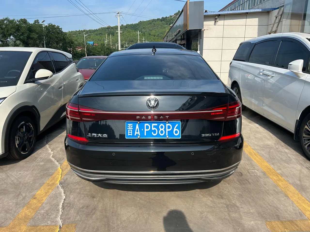Volkswagen 2022 Passat 2.0TSI 330TSI Star Deluxe Edition Automatic Transmission 5