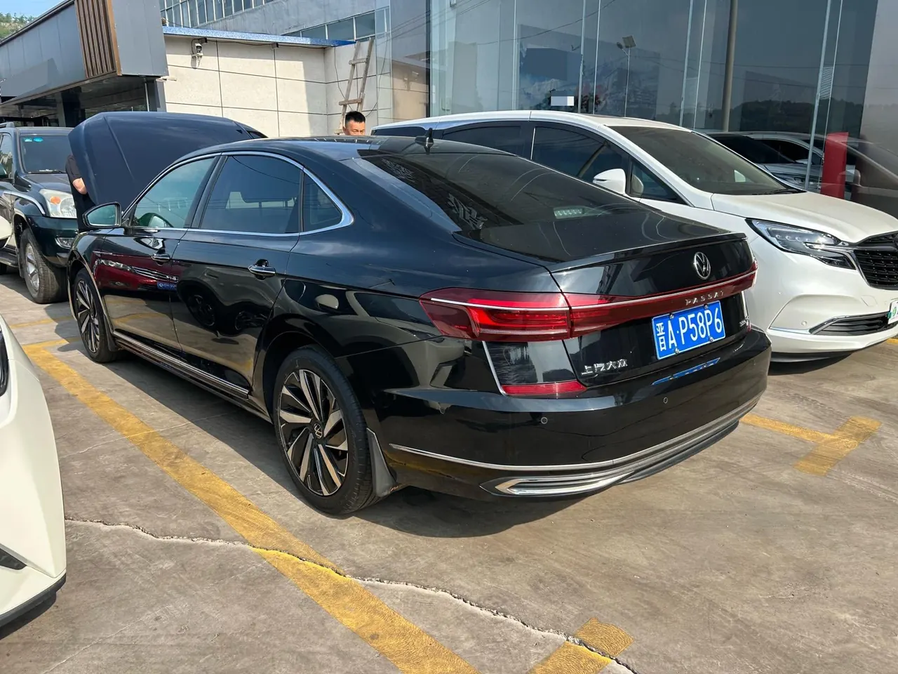 Volkswagen 2022 Passat 2.0TSI 330TSI Star Deluxe Edition Automatic Transmission 6