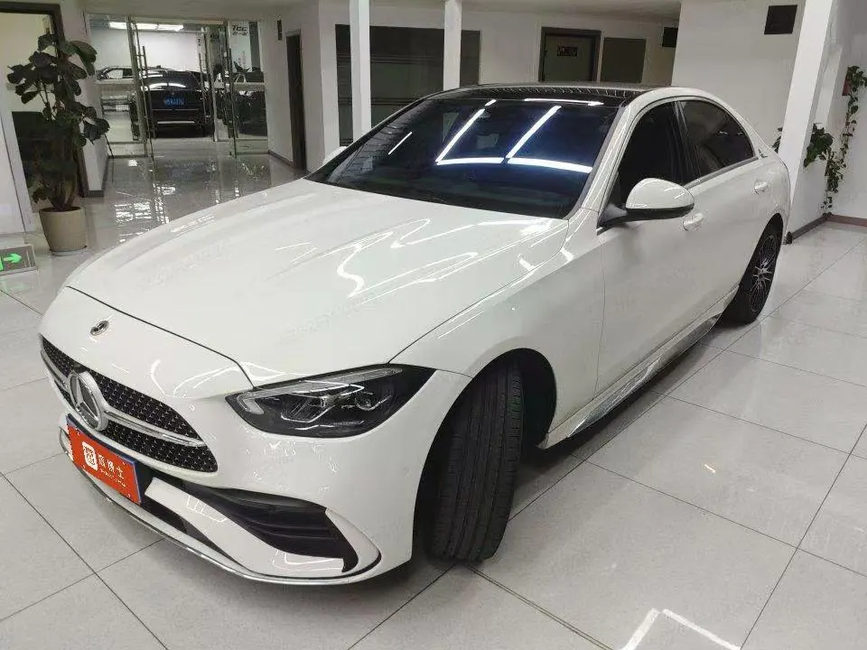 Mercedes Benz Class C 2023 C 260 L 48V 1.5T Automatic - View 1