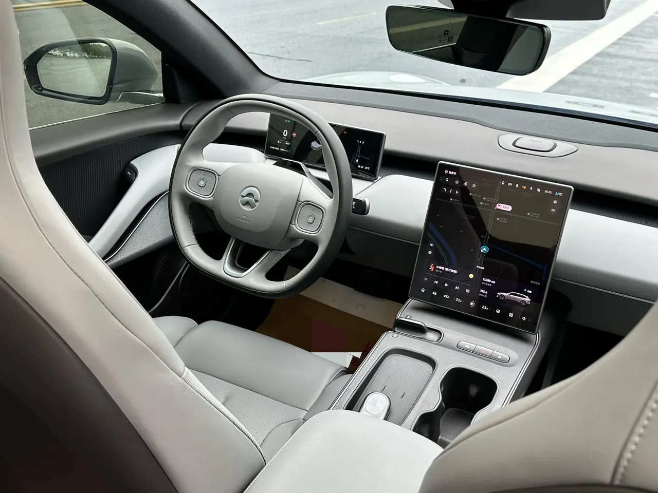 NIO 2023 ET5T 75kWh Touring automatic 16