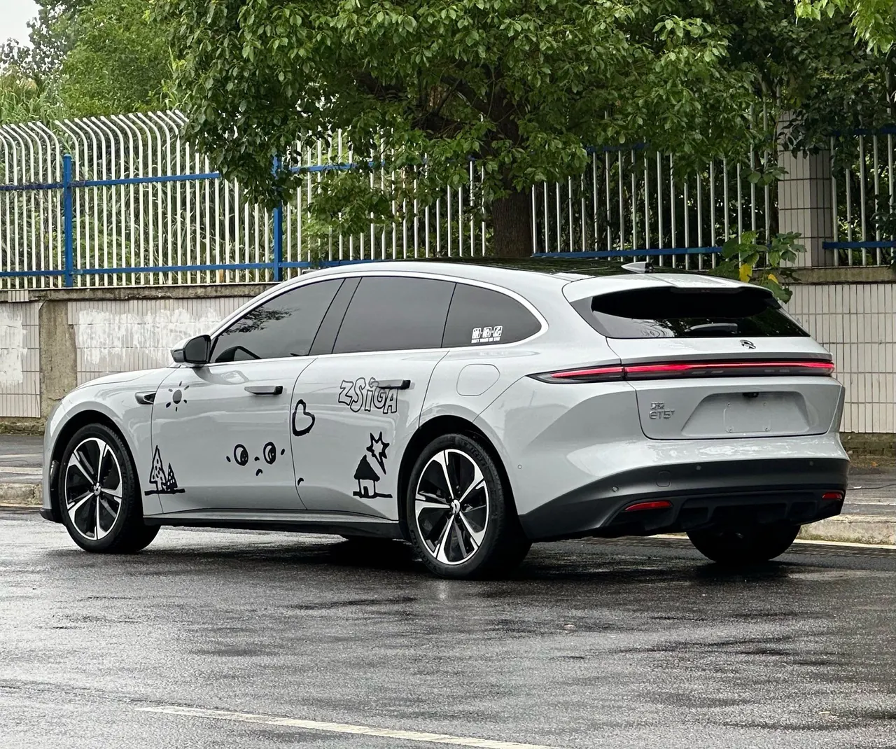 NIO 2023 ET5T 75kWh Touring automatic 7