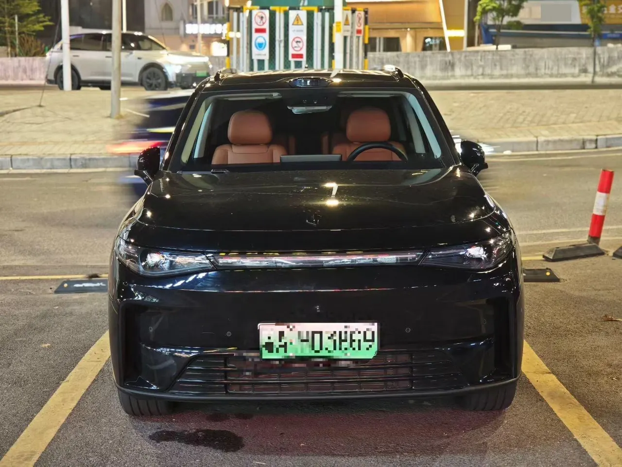 Leapmotor 2026 C 16 630 Laser Radar Zhizun Edition 6-seat Automatic Gear 4