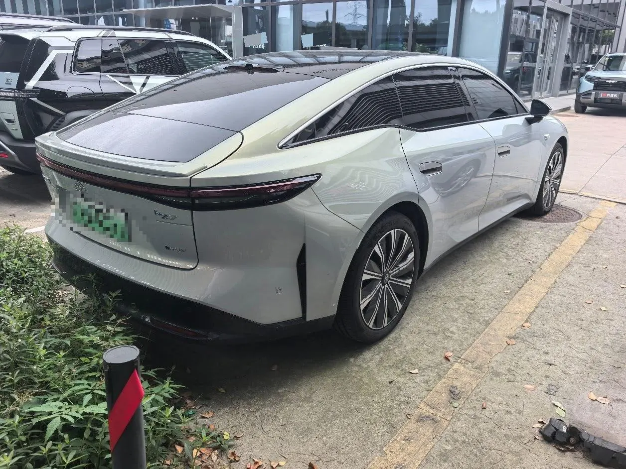 Toyota 2026 Platinum Intelligence 7 600 Pro Automatic Gear 2