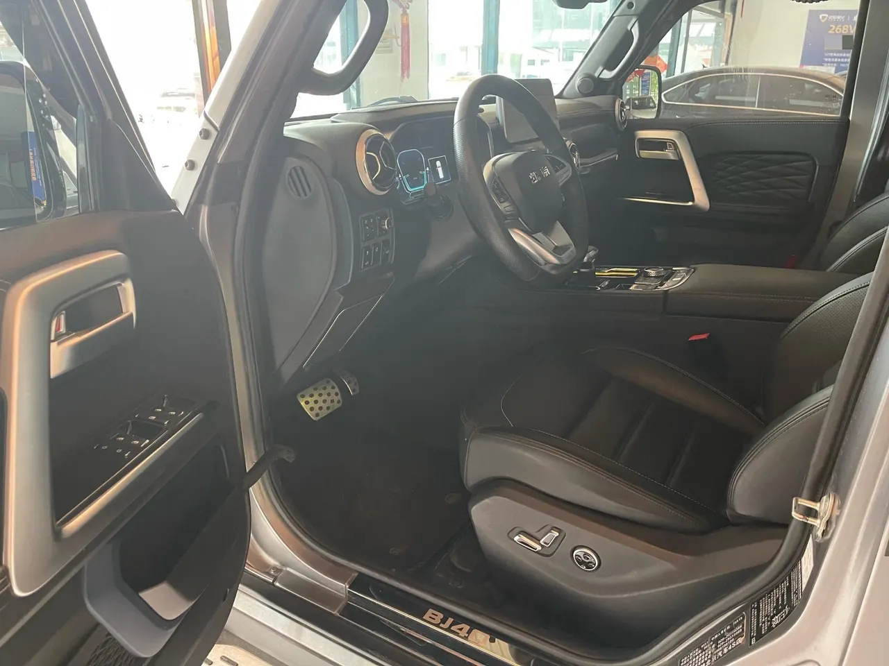 Beijing 2022 BJ40 2.0T Four-wheel Drive Ring Tower Champion Edition Automatic Gear 5
