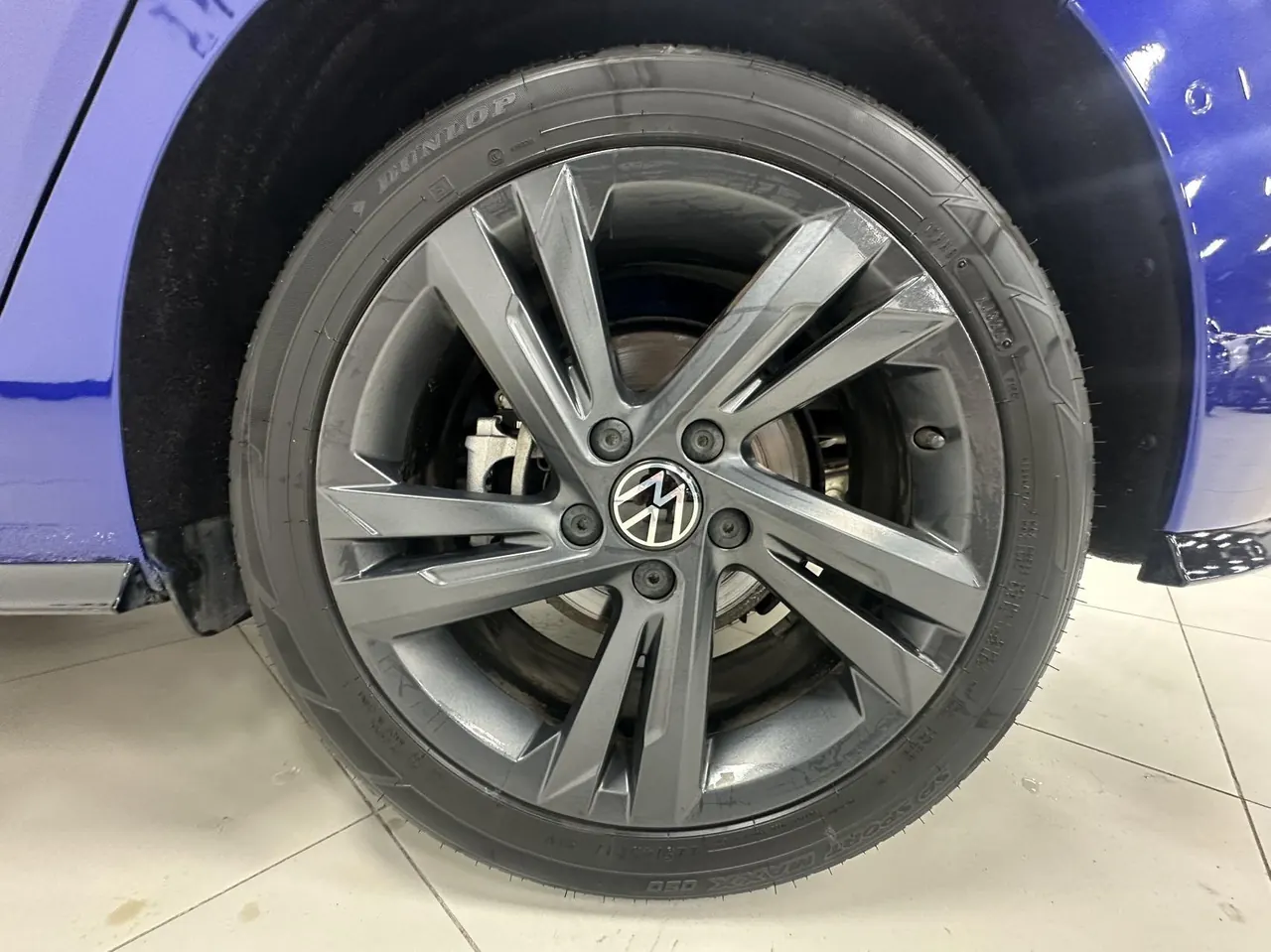 Volkswagen 2023 Golf 8 R-Line 1.4TSI 280TSI Automatic 7