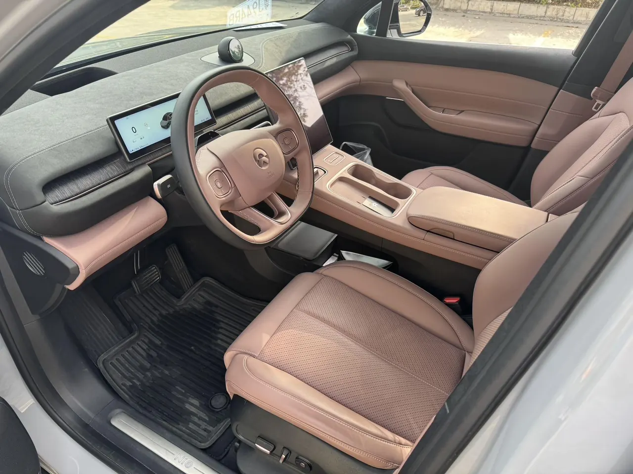 NIO 2023 EC6 75kWh automatic transmission 4