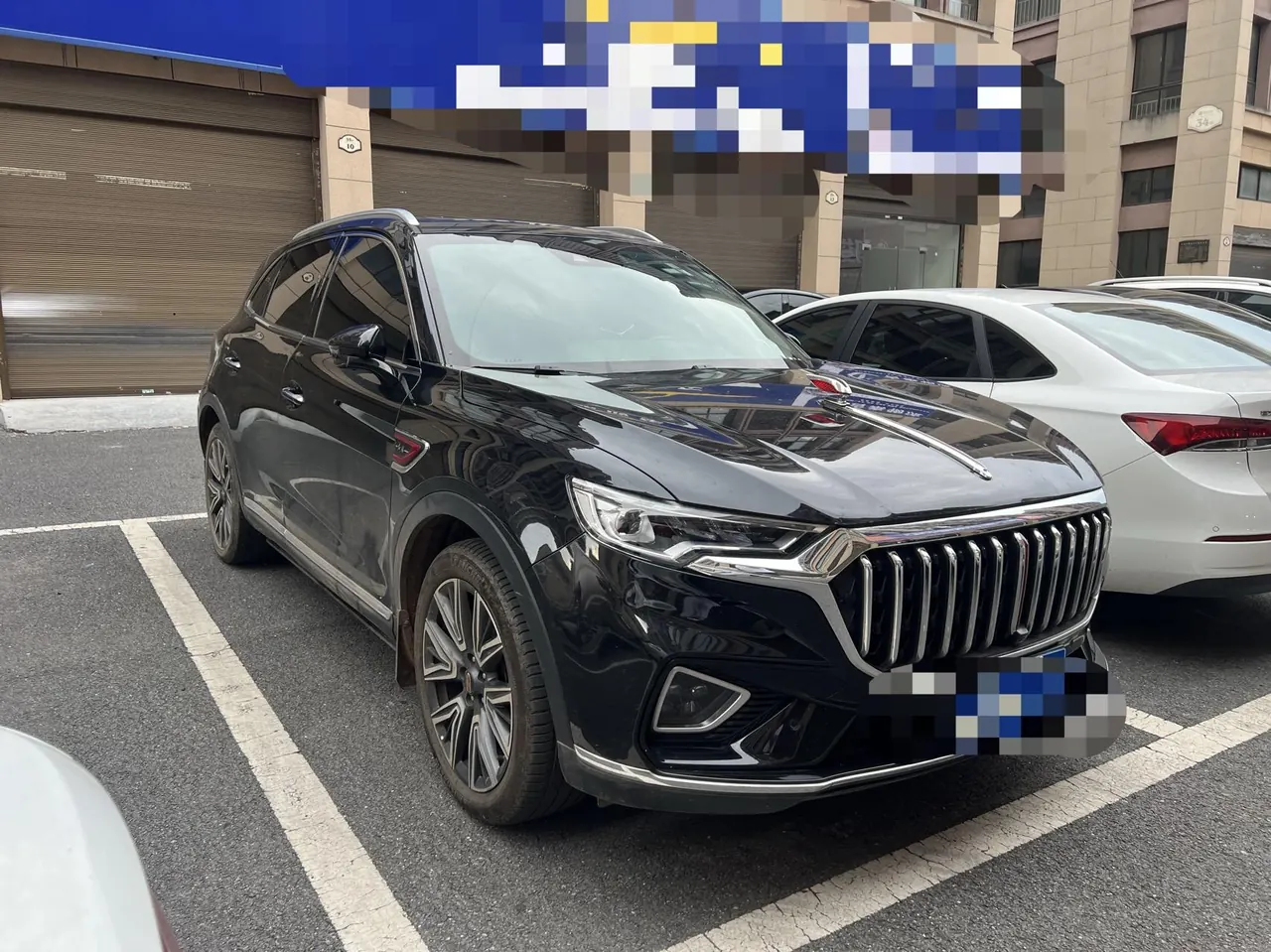 HongQi 2022 HS5 2.0T 4-wheel drive smart flag-sharing version automatic gear 4