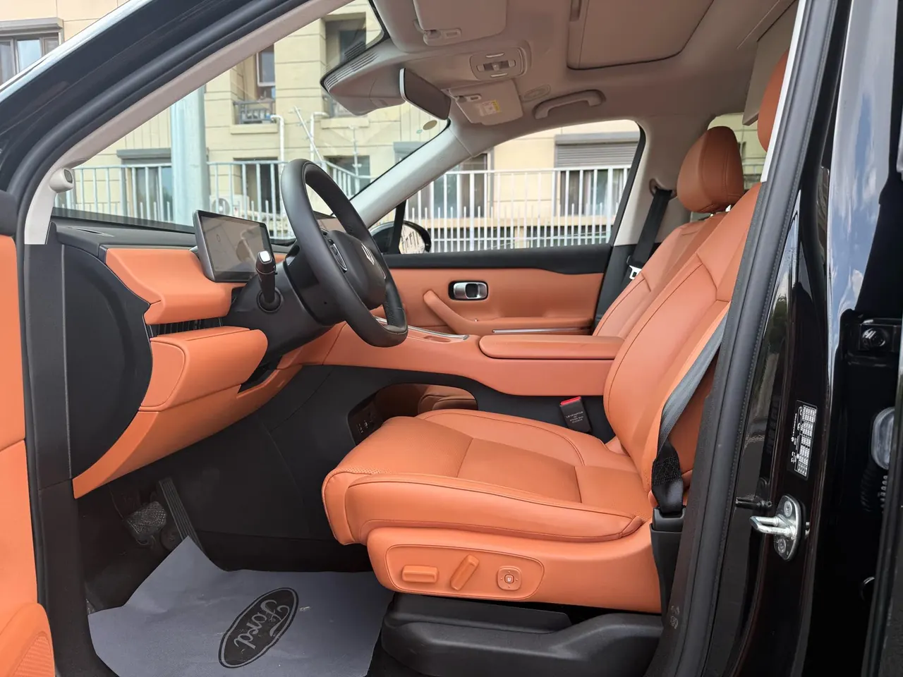 Leapmotor 2026 C 16 630 Laser Radar Edition 6-seat Automatic Gear 3