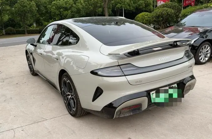 MI 2024 SU 7 830km Rear Drive Ultra Long Endurance High-end Smart Drive Pro Edition Automatic Gear 3