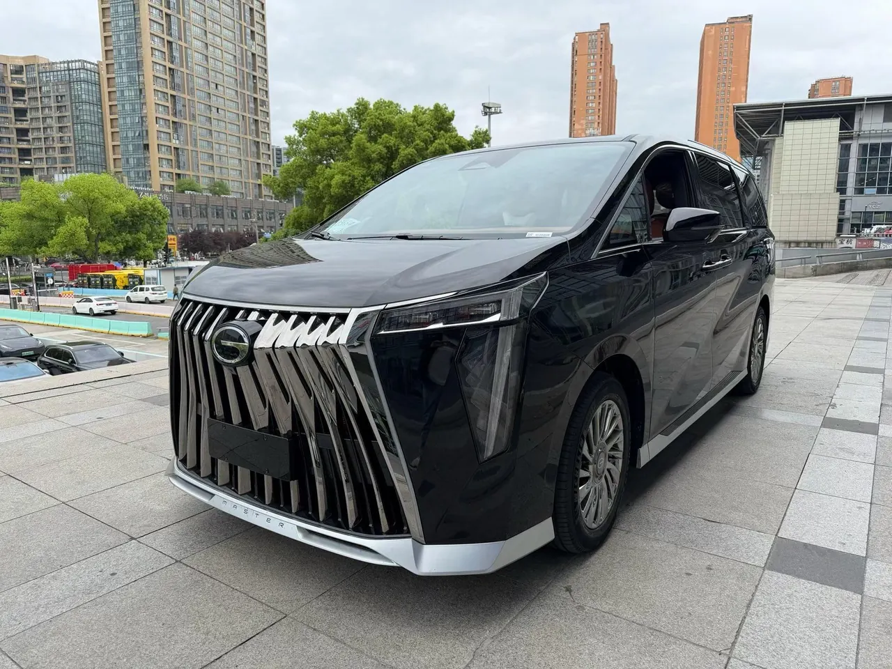 Chuanqi 2026 M8 Double Engine 2.0T Extreme Edition Automatic Gear - View 1