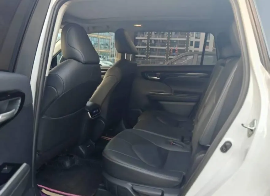 Toyota 2022 Highlander 2.0T 380T 4-wheel drive premium version 7-seat automatic gear 6