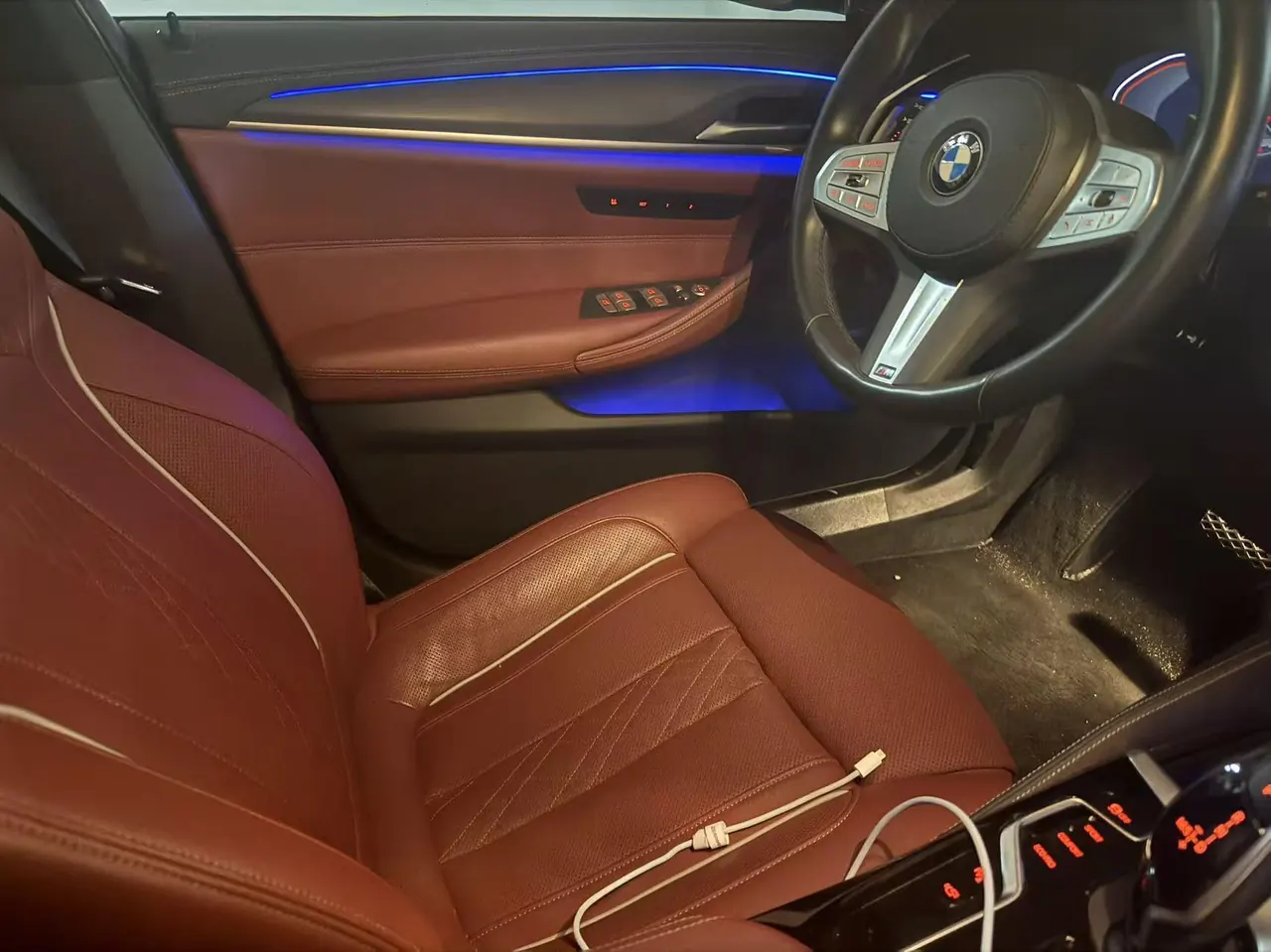 BMW 5 Series 2022 530Li 2.0T Exclusive M Sports Suit (Modified) Automatic Gear 4