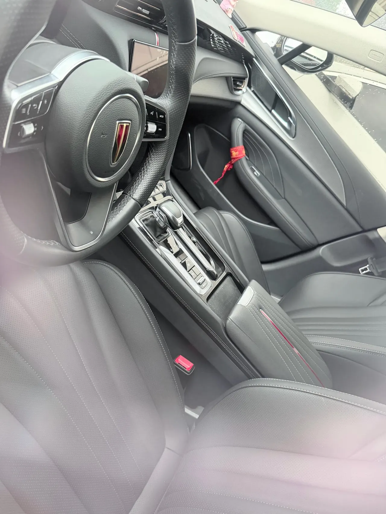 HongQi 2023 H5 2.0T Zhilian Flag Edition Automatic Gear 6