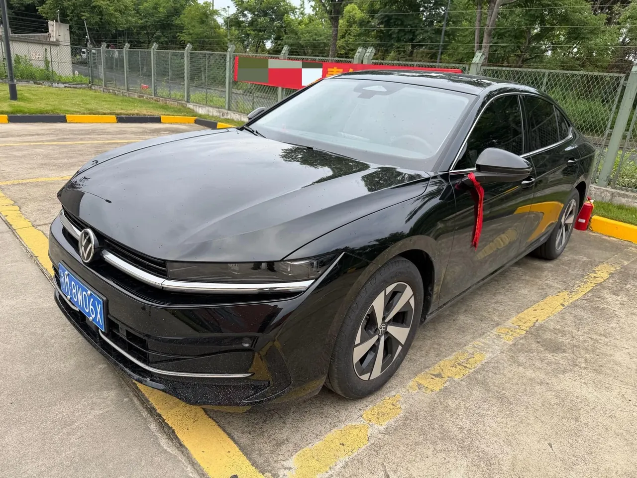 Volkswagen 2026 Magotan 1.5TSI 300TSI Premium Edition Eye Bag Automatic Block - View 1