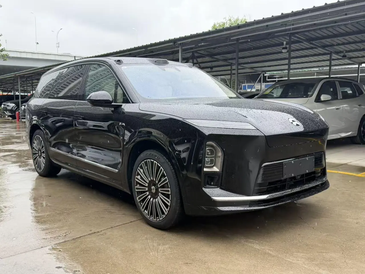 NIO 2026 ES8 6-seat executive deluxe automatic gear 3
