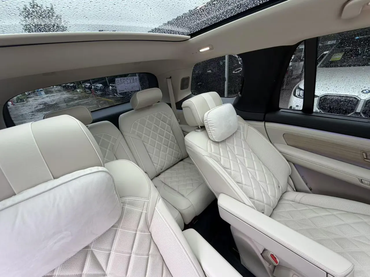NIO 2026 ES8 6-seat executive deluxe automatic gear 6